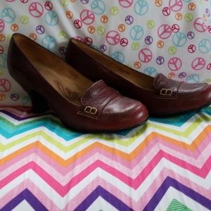 Sofft slip-on heel. Size 8